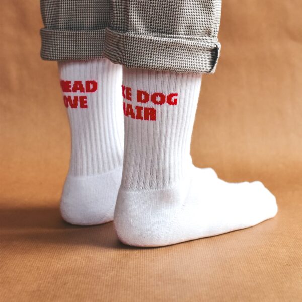 Socken "Spread love like dog hair" – Bild 2